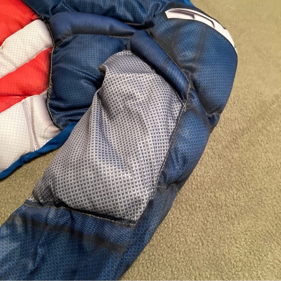 NWOT Captain America Avengers Costume Classic Muscle Child Halloween Size L - Picture 8 of 13